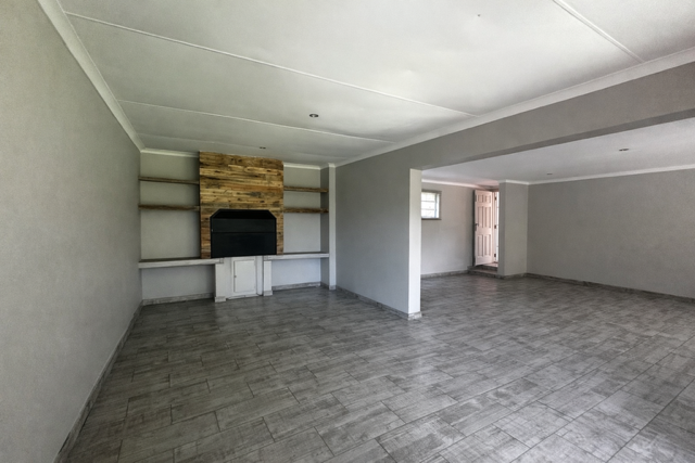 3 Bedroom Property for Sale in Pentagon Park Free State